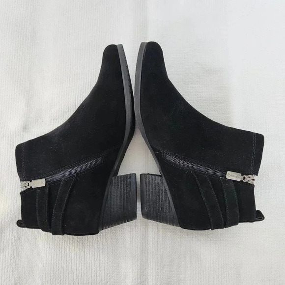 Blondo Idra Like New Black Suede Bootie Waterproof Ankle Buckle Size 8.5 Zipper - Picture 9 of 10